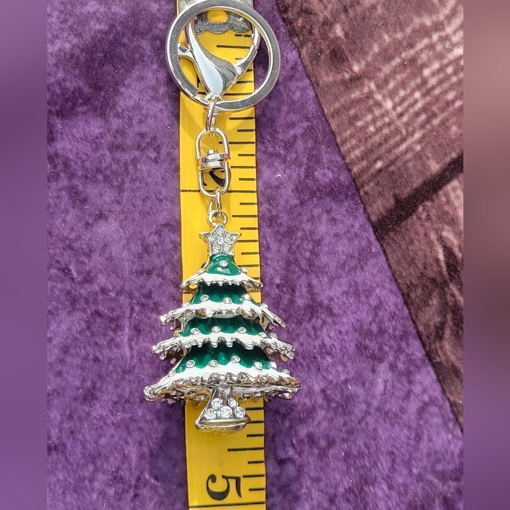 Christmas Tree Keychain - Picture 6 of 7